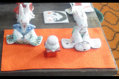 Kutani porcelain ornament